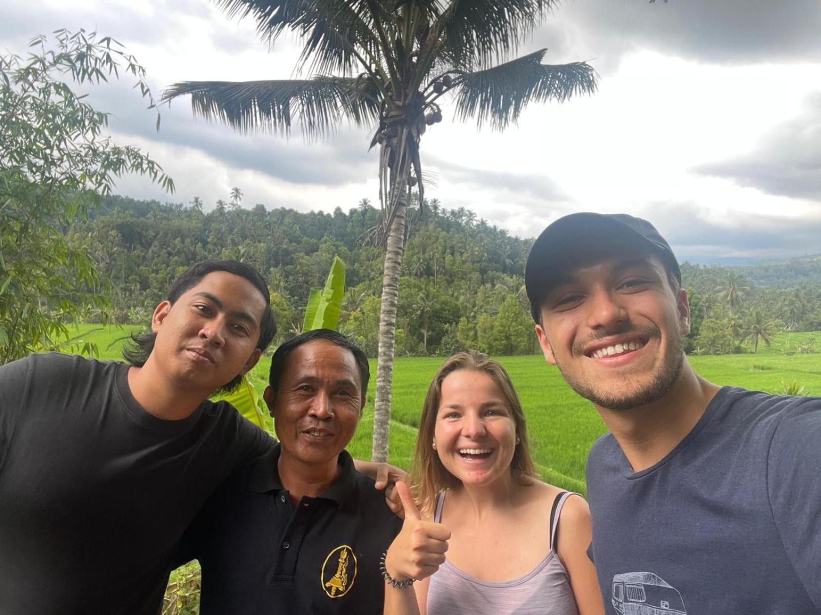 Van Santri Homestay Pemuteran Exterior foto