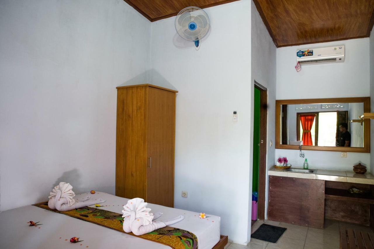Van Santri Homestay Pemuteran Exterior foto