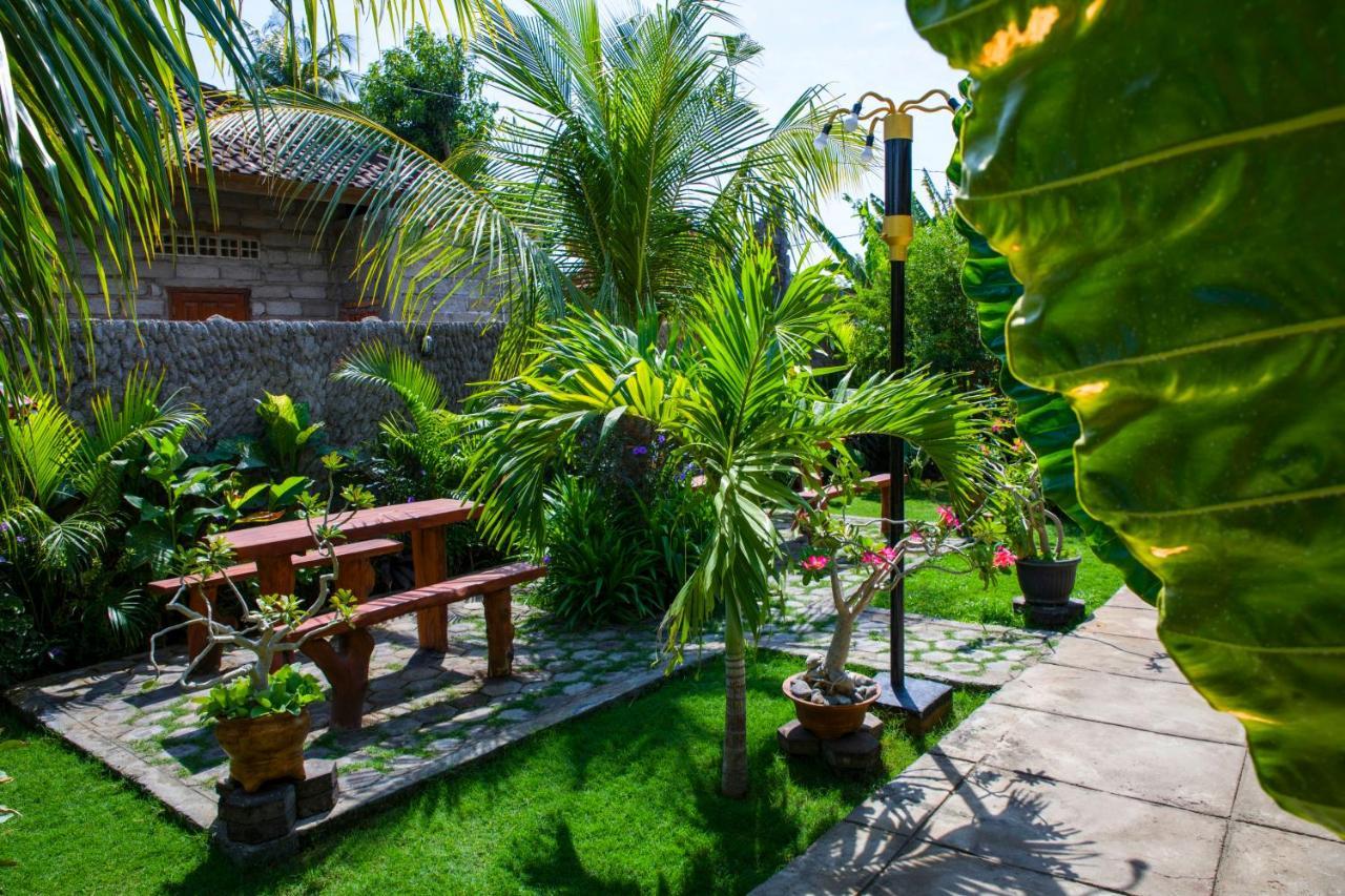 Van Santri Homestay Pemuteran Exterior foto