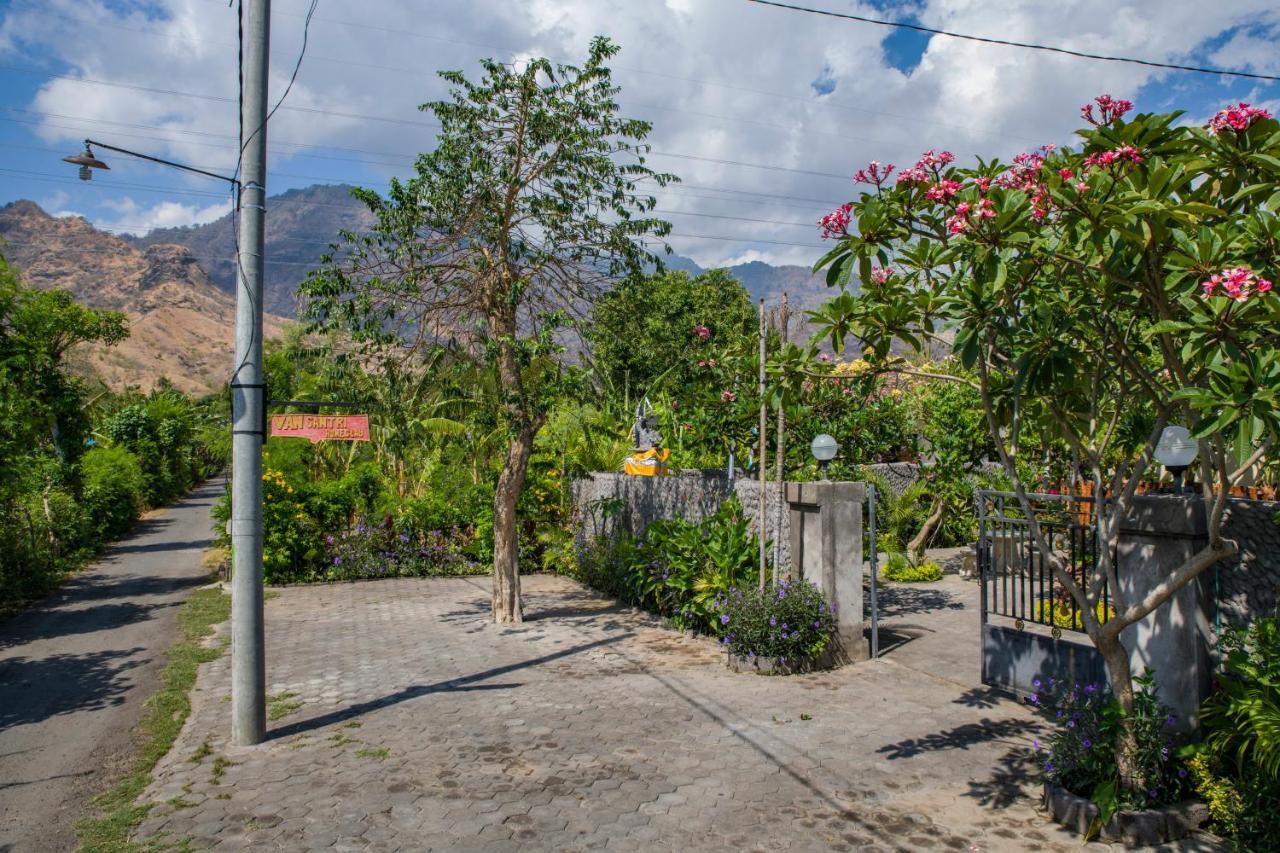 Van Santri Homestay Pemuteran Exterior foto